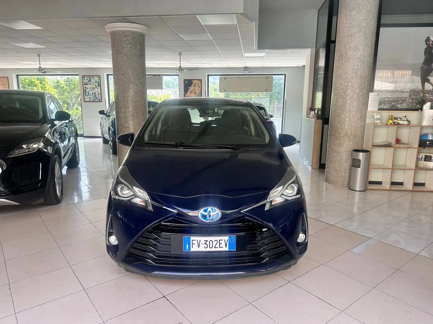 Toyota Yaris Yaris 5p 1.5h Active my18 Blu/Azzurro - 1