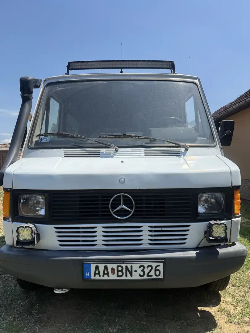 Mercedes-Benz T1 207 D - 1