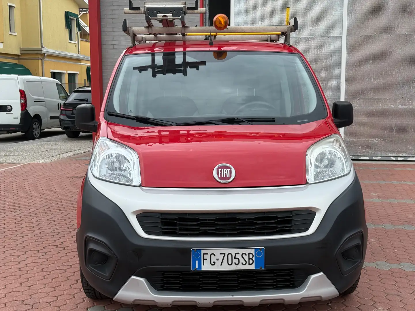 Fiat Fiorino 1.3 MJT 95CV CARGO ADVENTURE Rosso - 2