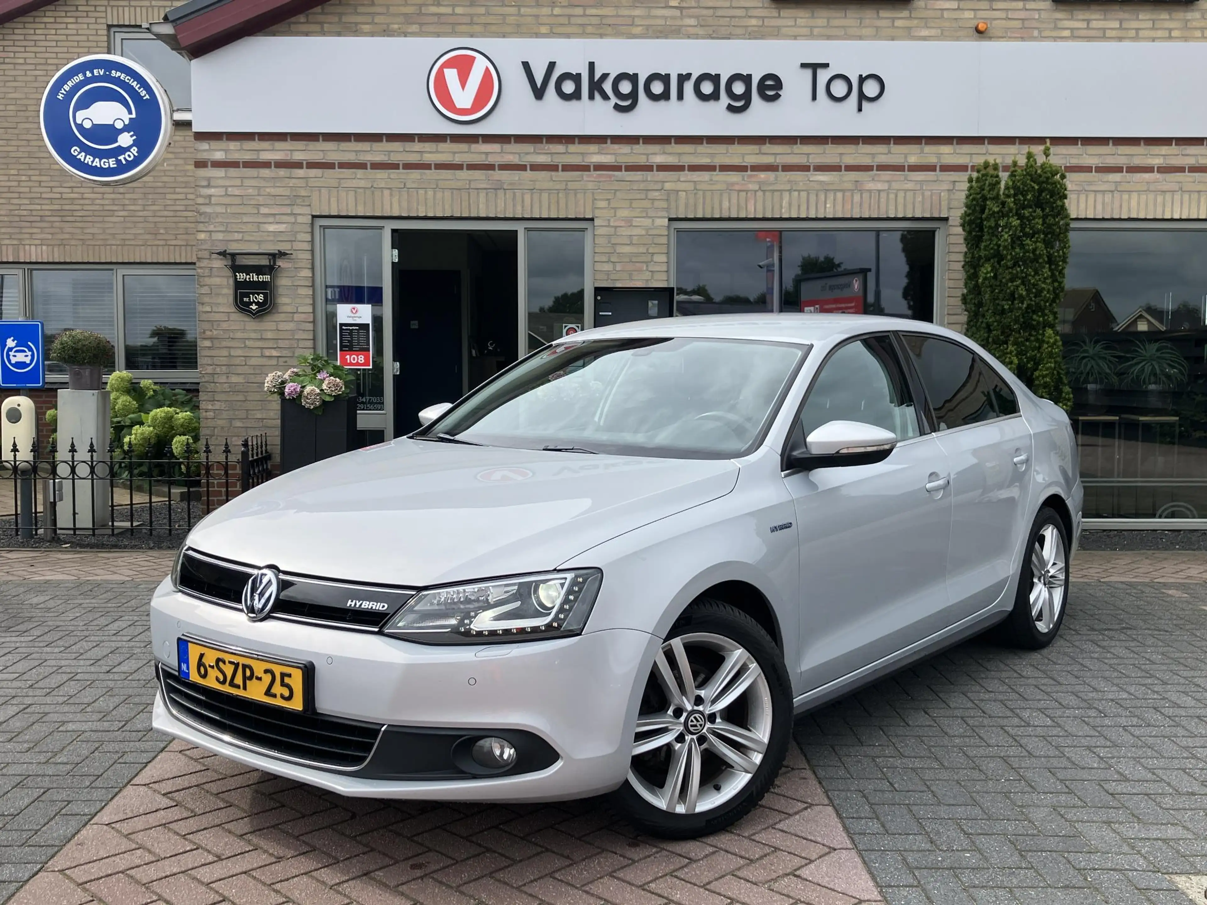 Volkswagen Jetta 1.4 TSI Hybrid Highline | Navi | Xenon | 100% onde