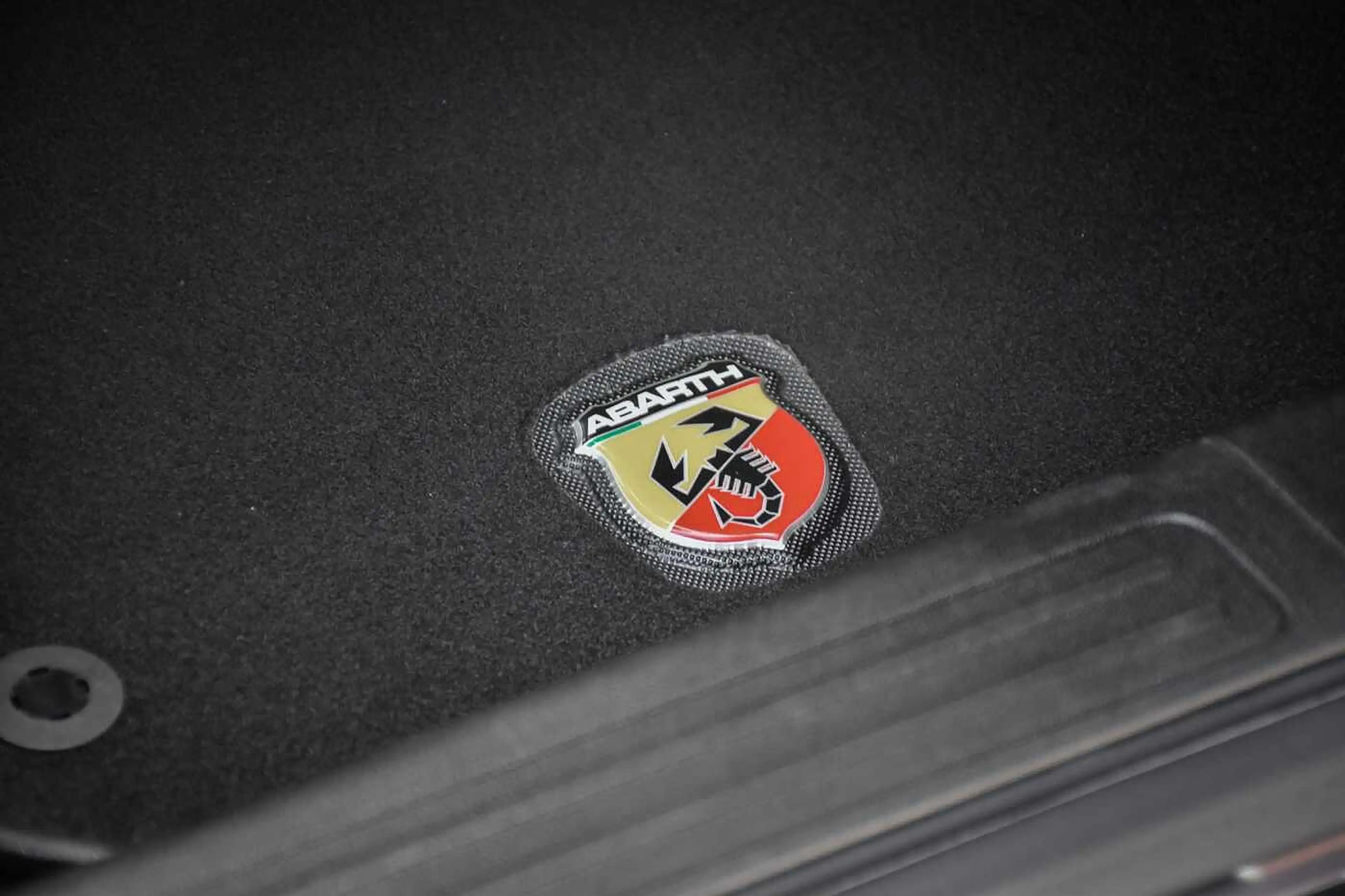 Abarth 595 1.4 MTA Leather — photo 14