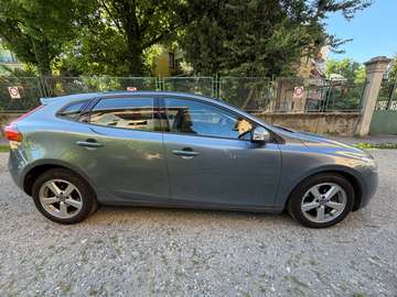 V40 II 2012 2.0 d3 Momentum geartronic
