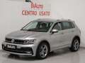 Volkswagen Tiguan Tiguan 1.6 TDI SCR Sport R-Line BlueMotion Techno Zilver - thumbnail 1