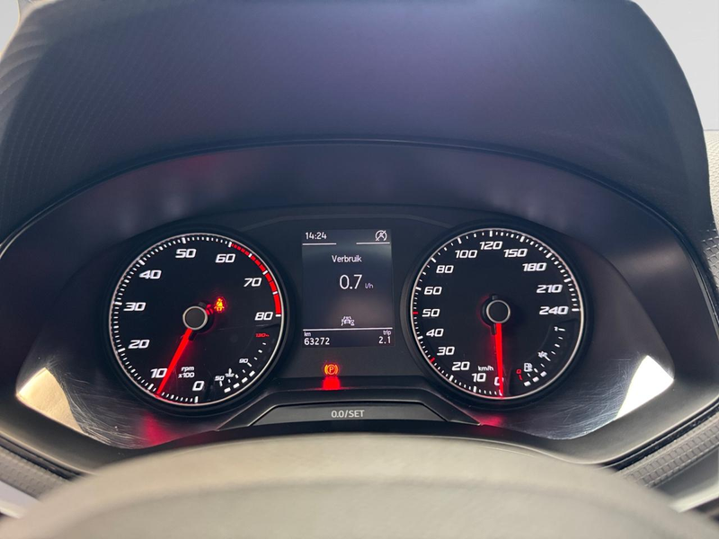SEAT Ibiza Ibiza 1.0i MPI Style /// Cruise controle /// Parkeersensoren achteraan /// Lane assist /// Front assist — photo 14