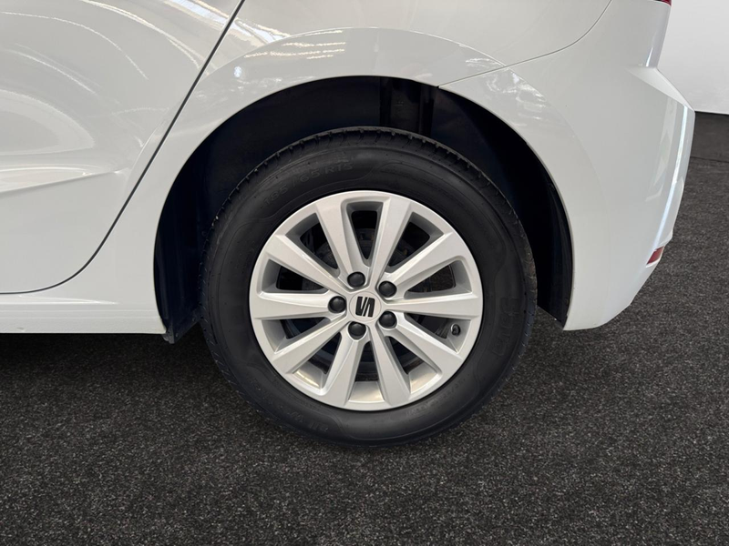SEAT Ibiza Ibiza 1.0i MPI Style /// Cruise controle /// Parkeersensoren achteraan /// Lane assist /// Front assist — photo 3