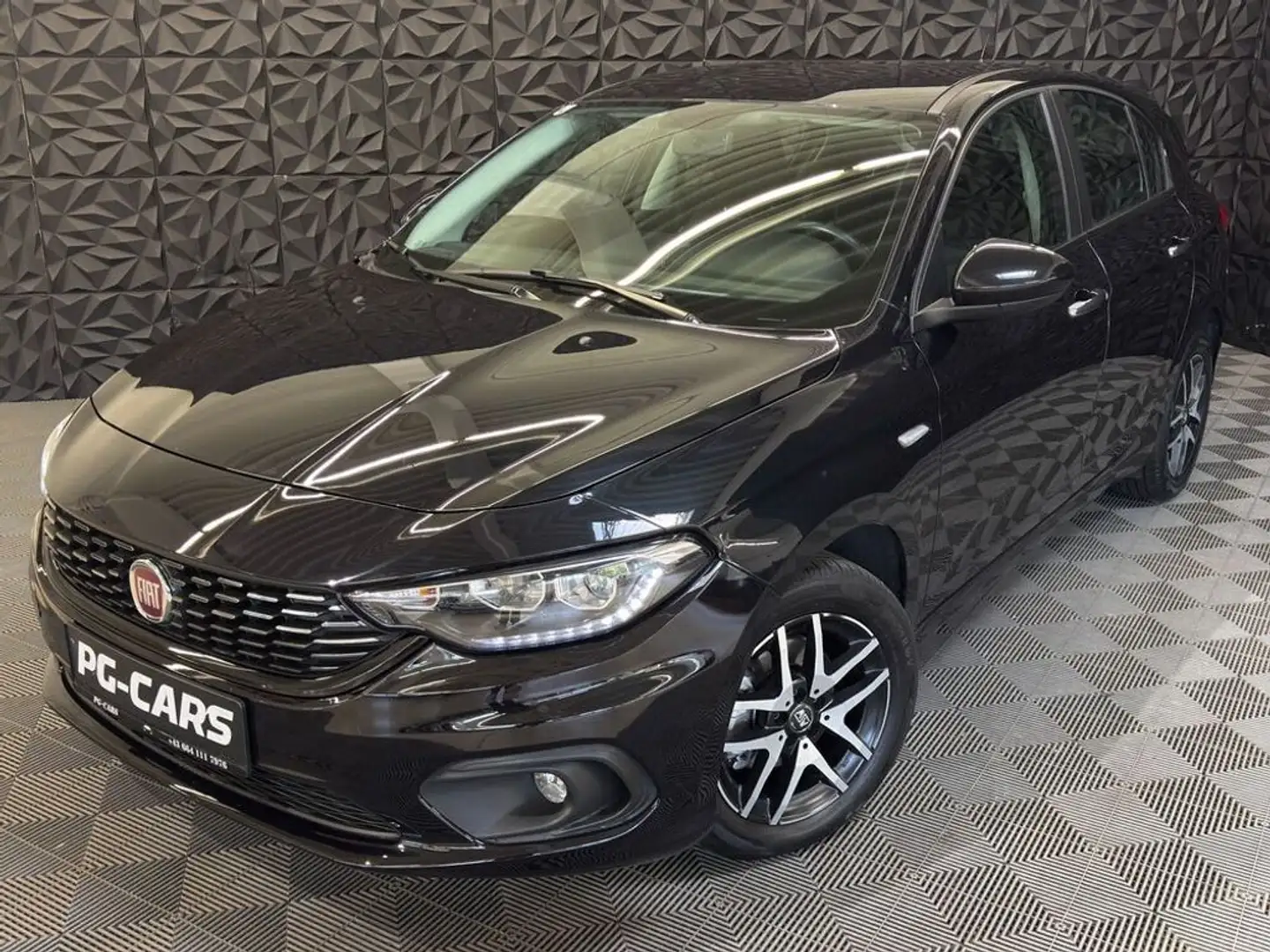 Fiat Tipo 1.4 Turbo Easy Noir - 1