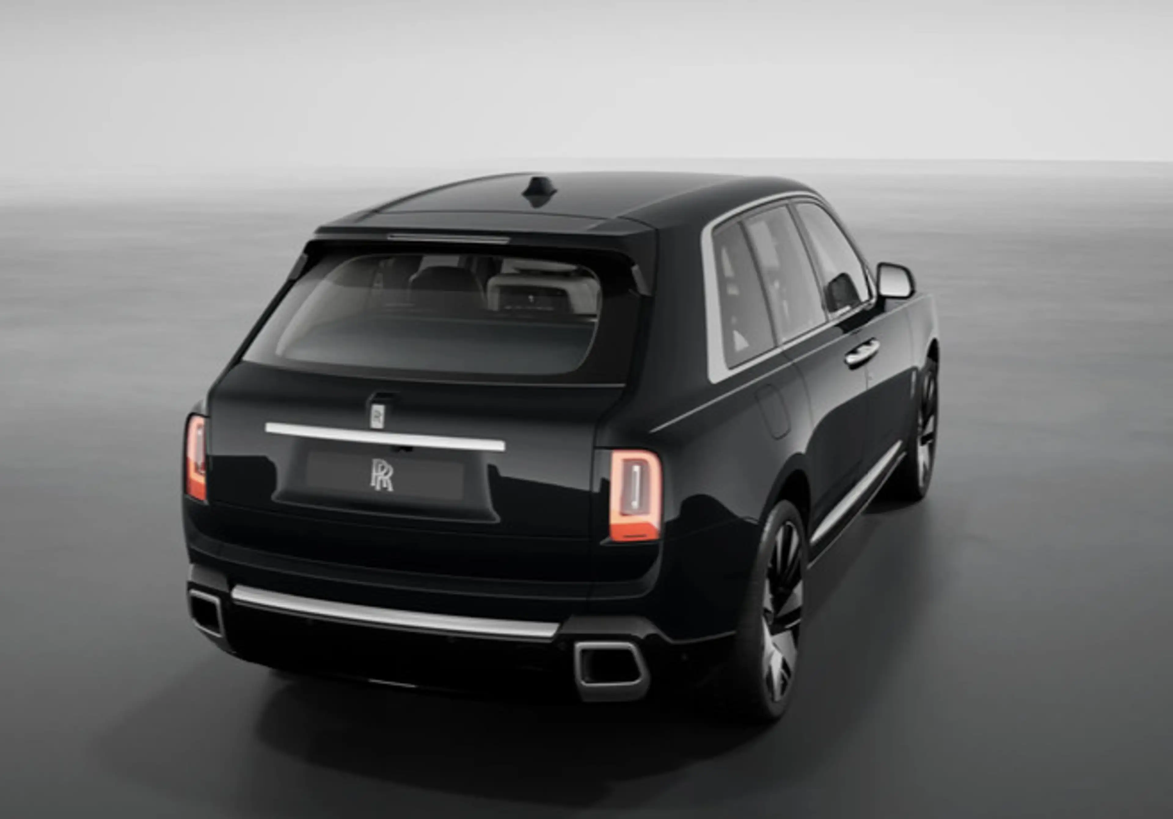 Rolls-Royce Cullinan Silver Badge| 2026 | 5 Seats | On Stock — photo 4