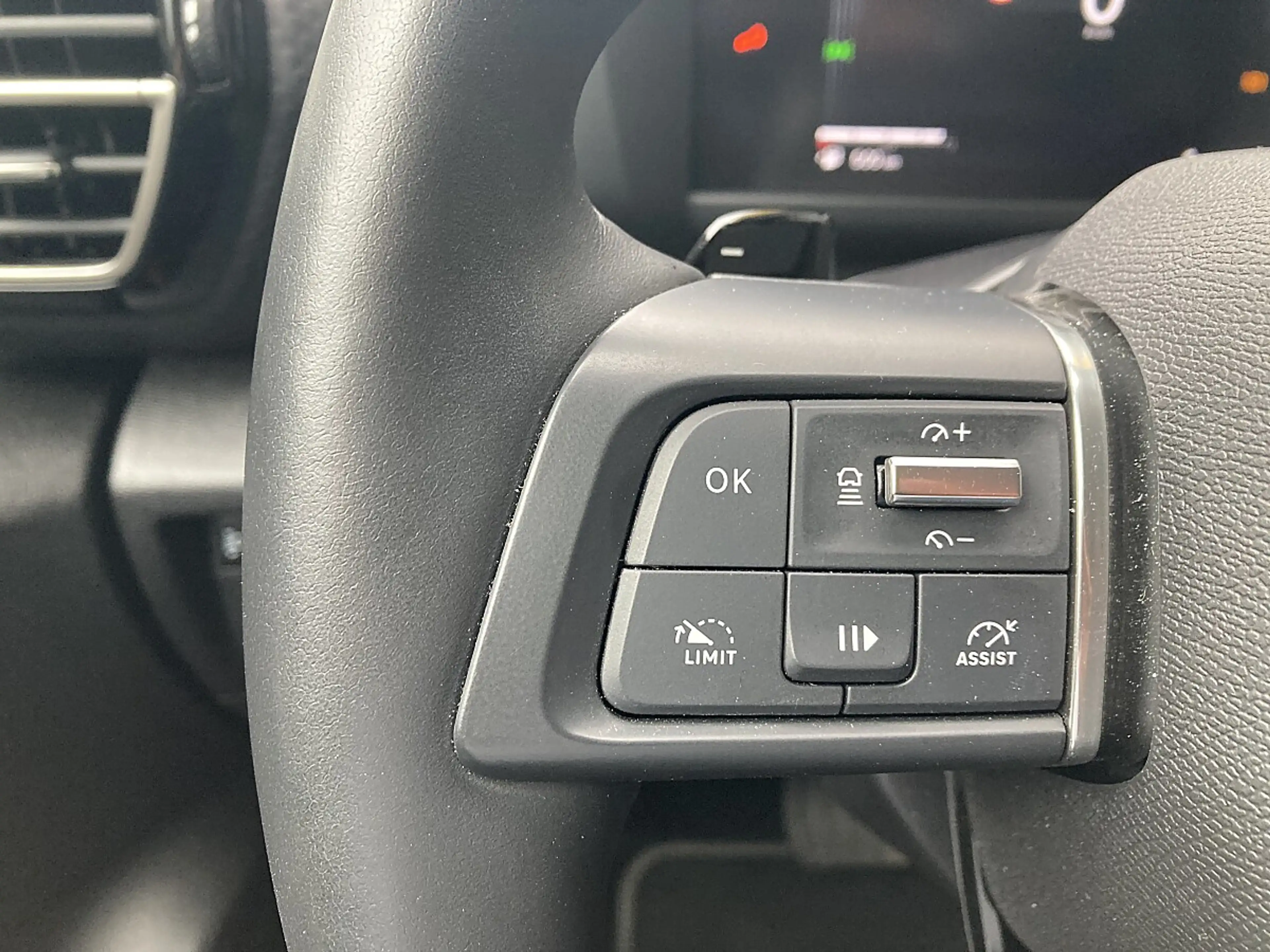 Citroen C4 PureTech 130 EAT8 Max!NAVI,KAMERA,LED,ACC,TOP! — photo 13