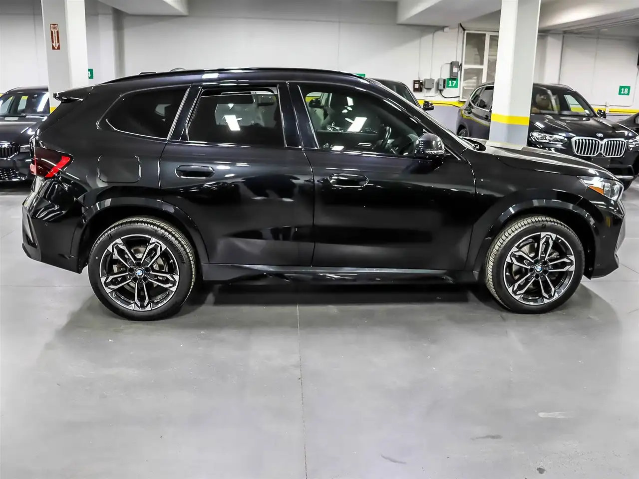 BMW X1 снимка BMW X1