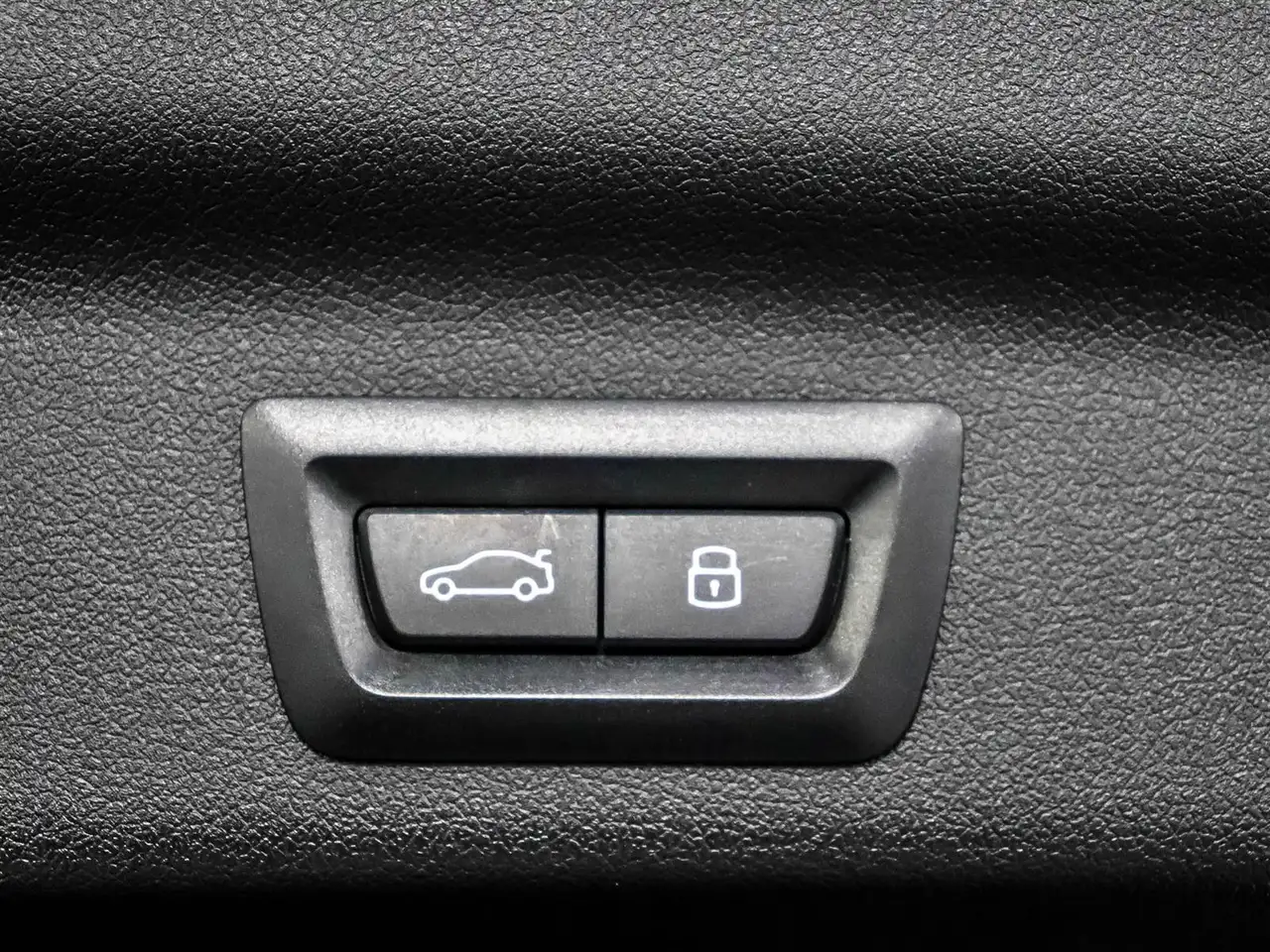 BMW X1 снимка BMW X1