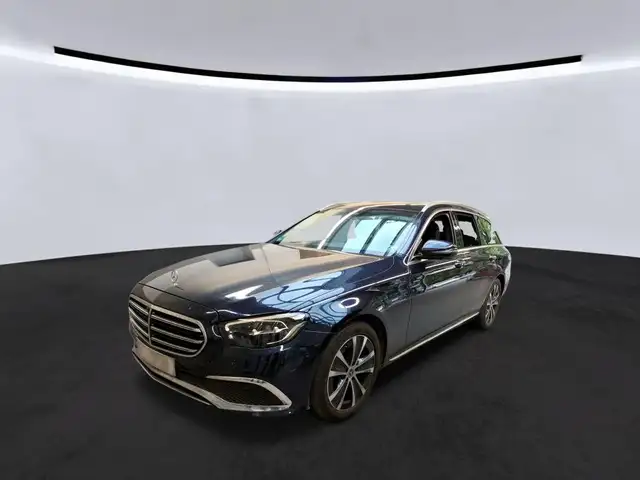 Mercedes-Benz E 300 d T 4Matic AHK Panorama Distronic 360°Kam