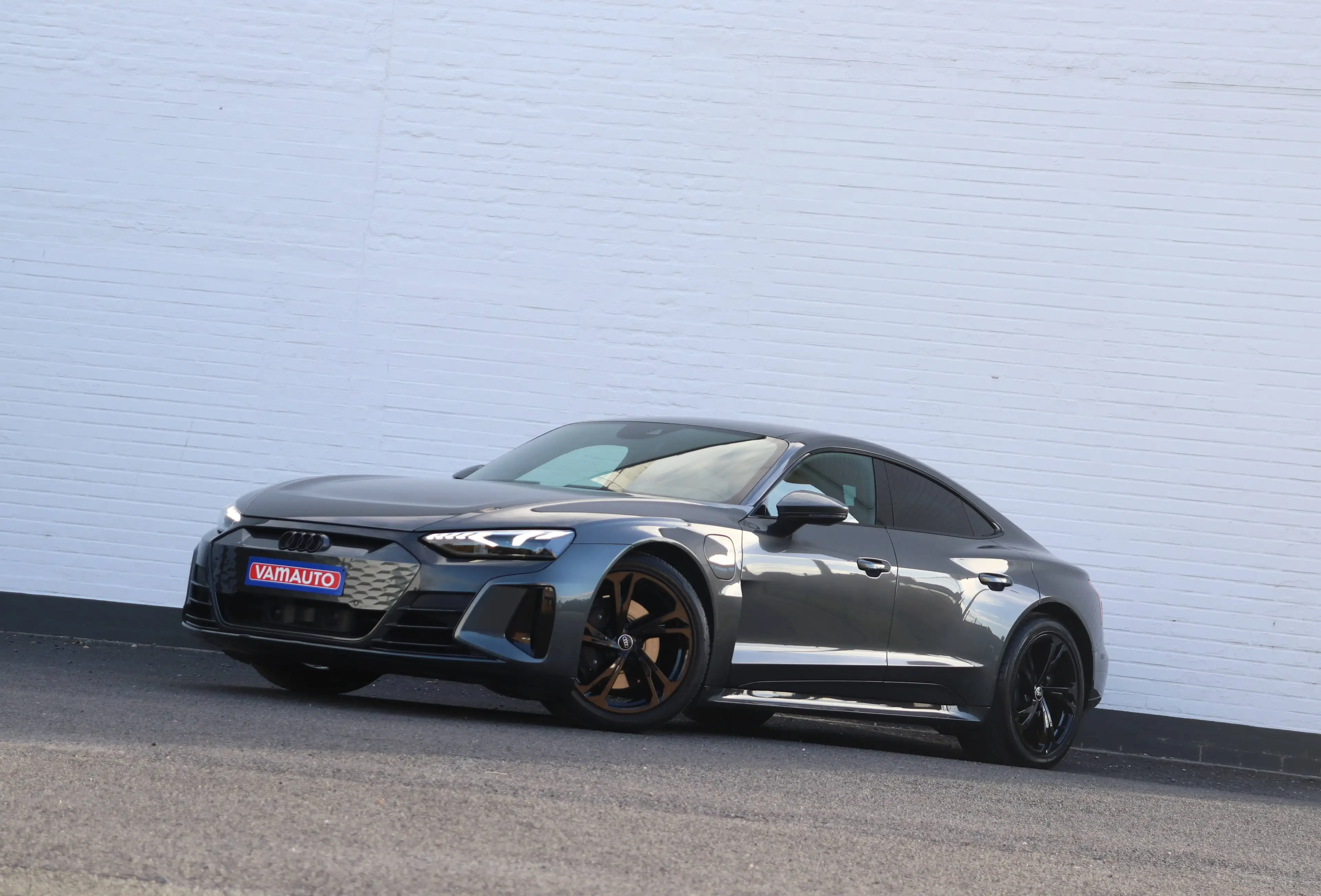 Audi e-tron GT 93.4 kWh 60 Quattro - Pano/Shadow+/Cam/Keyless/AppleCarplay/20" — photo 7