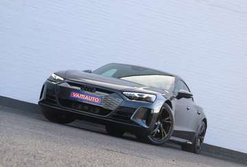 93.4 kWh 60 Quattro - Pano/Shadow+/Cam/Keyless/AppleCarplay/20"