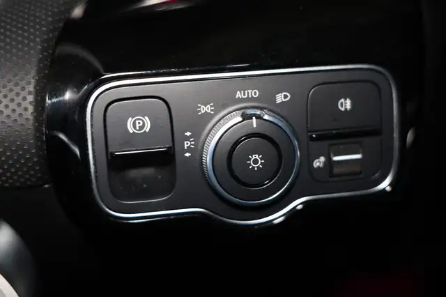 Mercedes-Benz A-Class view 15