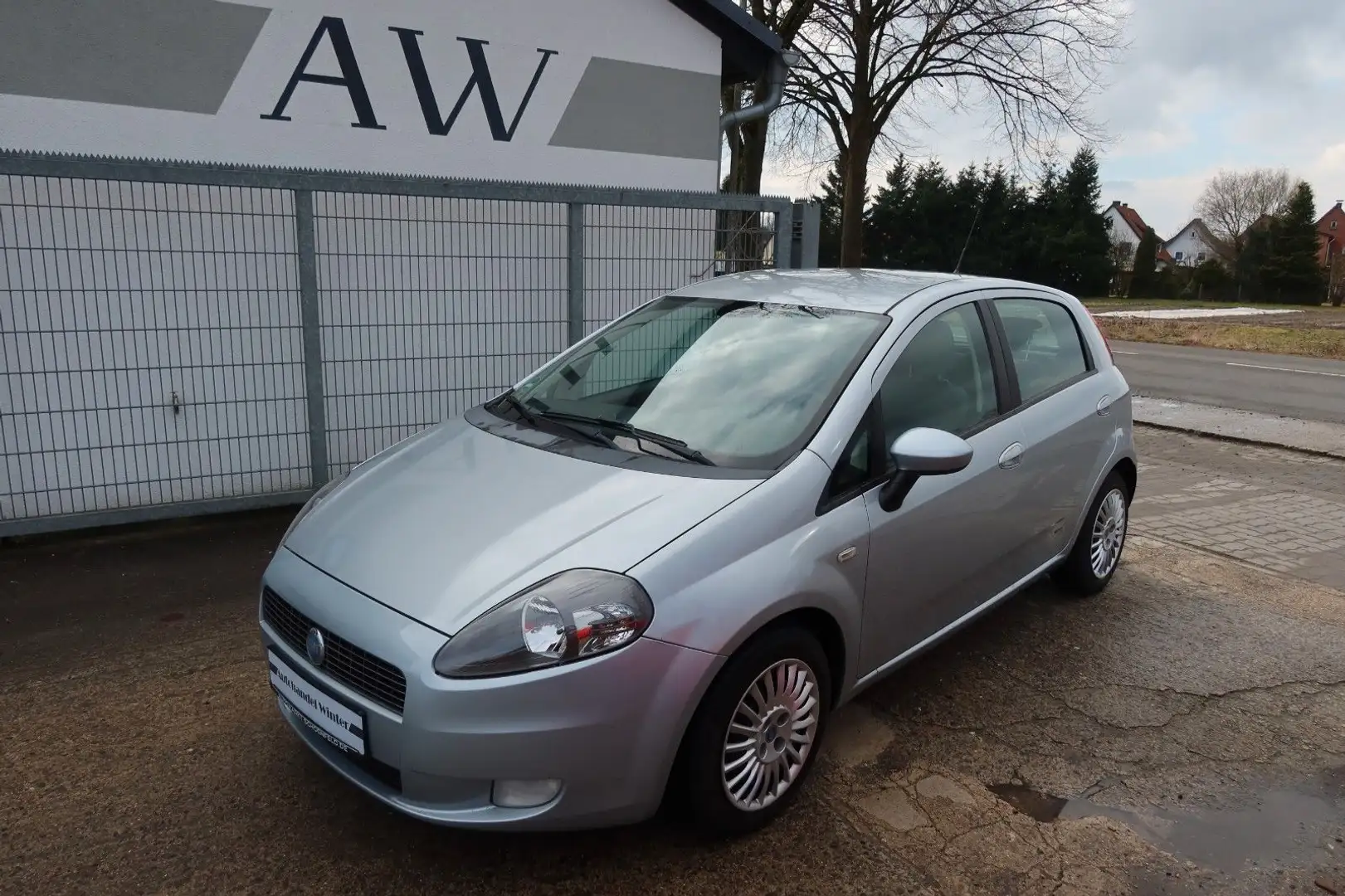 Fiat Grande Punto 1.4 8V Dynamic|Klimaautomat|S.Heft Gris - 1