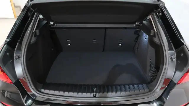 BMW 1 Series view 15