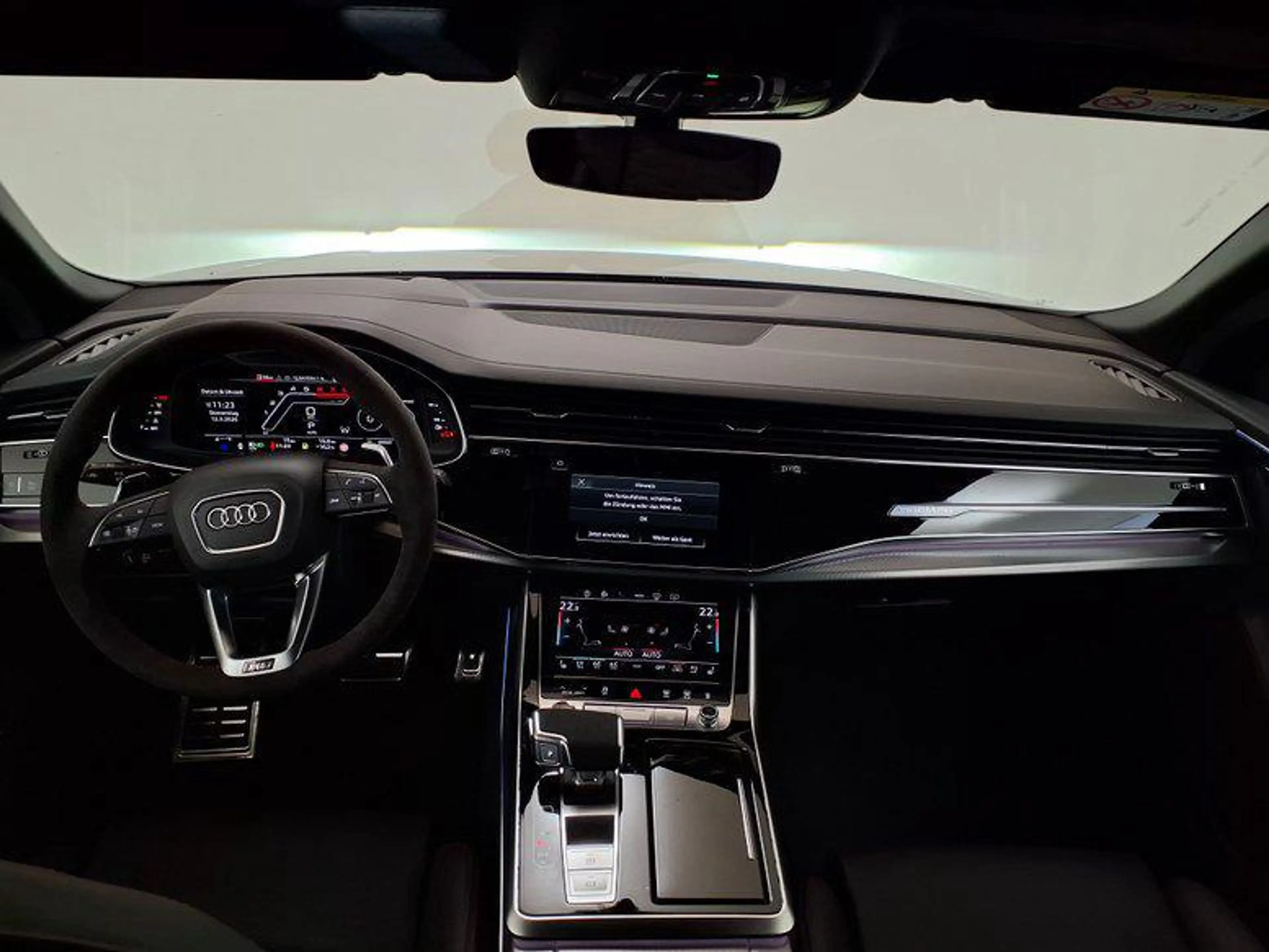 Audi RS Q8 performance 4.0 TFSI 8-Gang-Tiptronic quattro R... — photo 11