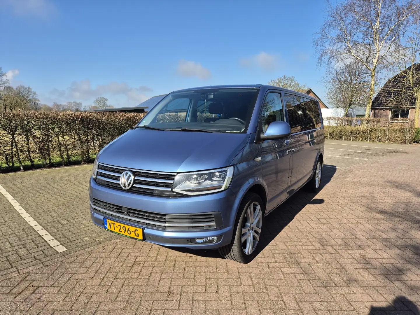 Volkswagen Transporter 2.0 TDI L2H1 Hi. Blauw - 1