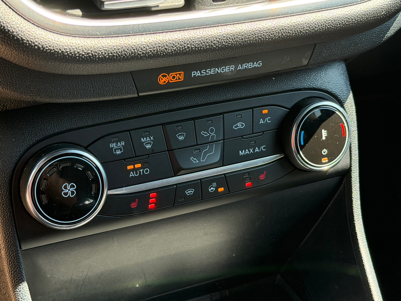 Ford Fiesta 1.0 EcoBoost Hybrid ST-Line X Pano|Cruise|B&O|Came — photo 22