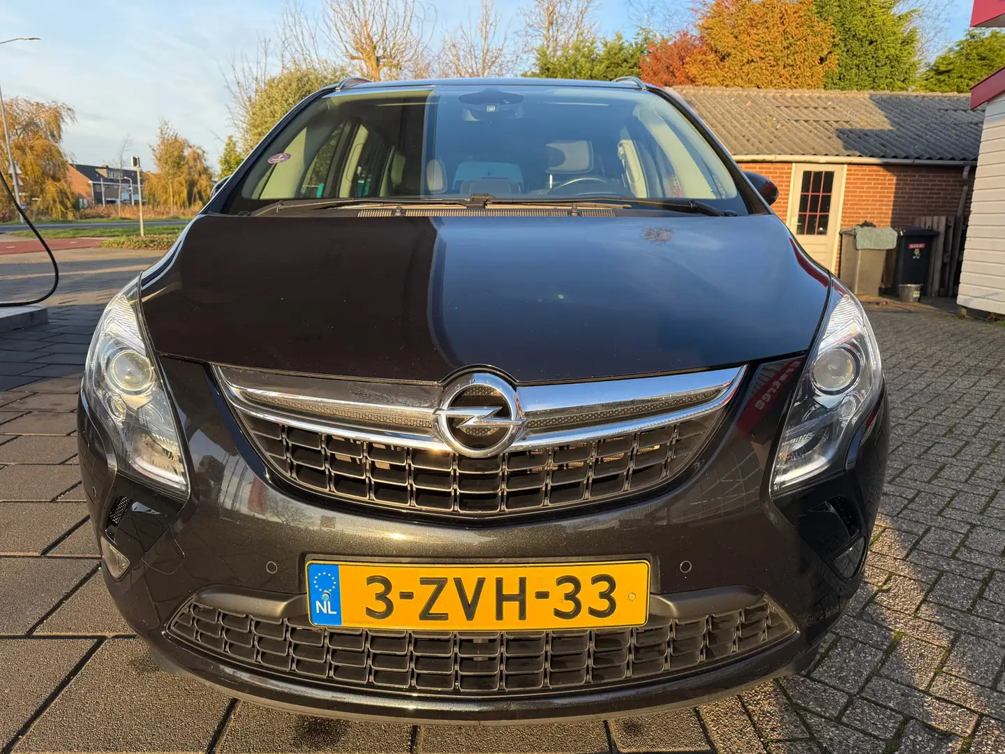 Opel Zafira Tourer 1.4 Cosmo / Parkeersensoren / Camera / Bluetooth / Noir - 2