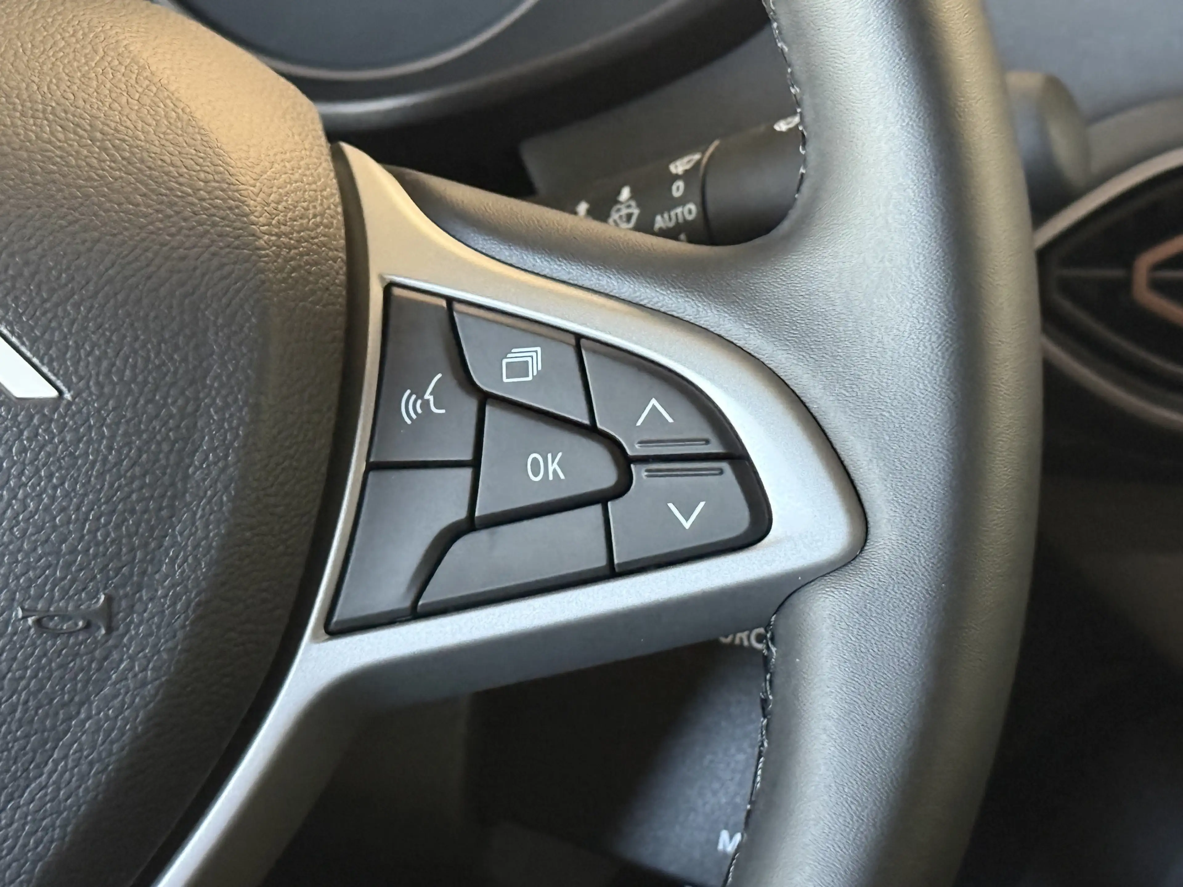 Dacia Jogger TCe110 Extreme 7-Sitzer Navi City-Paket — photo 20