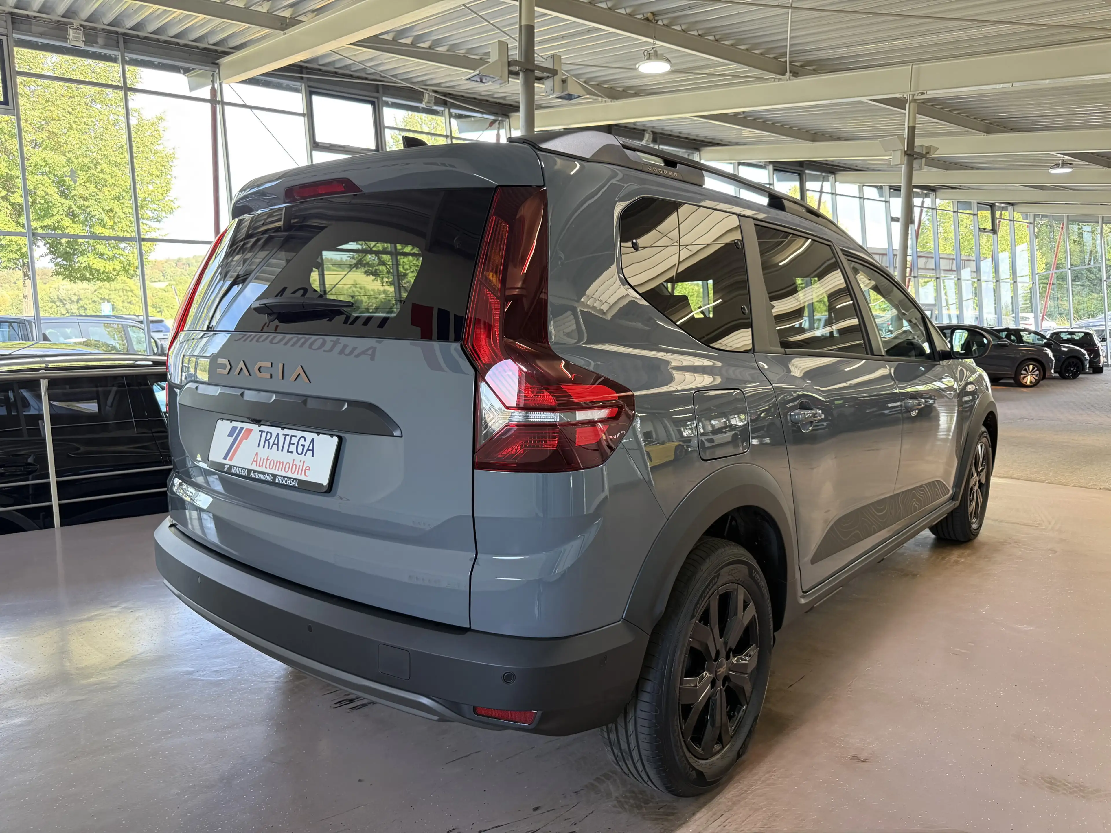 Dacia Jogger TCe110 Extreme 7-Sitzer Navi City-Paket — photo 7