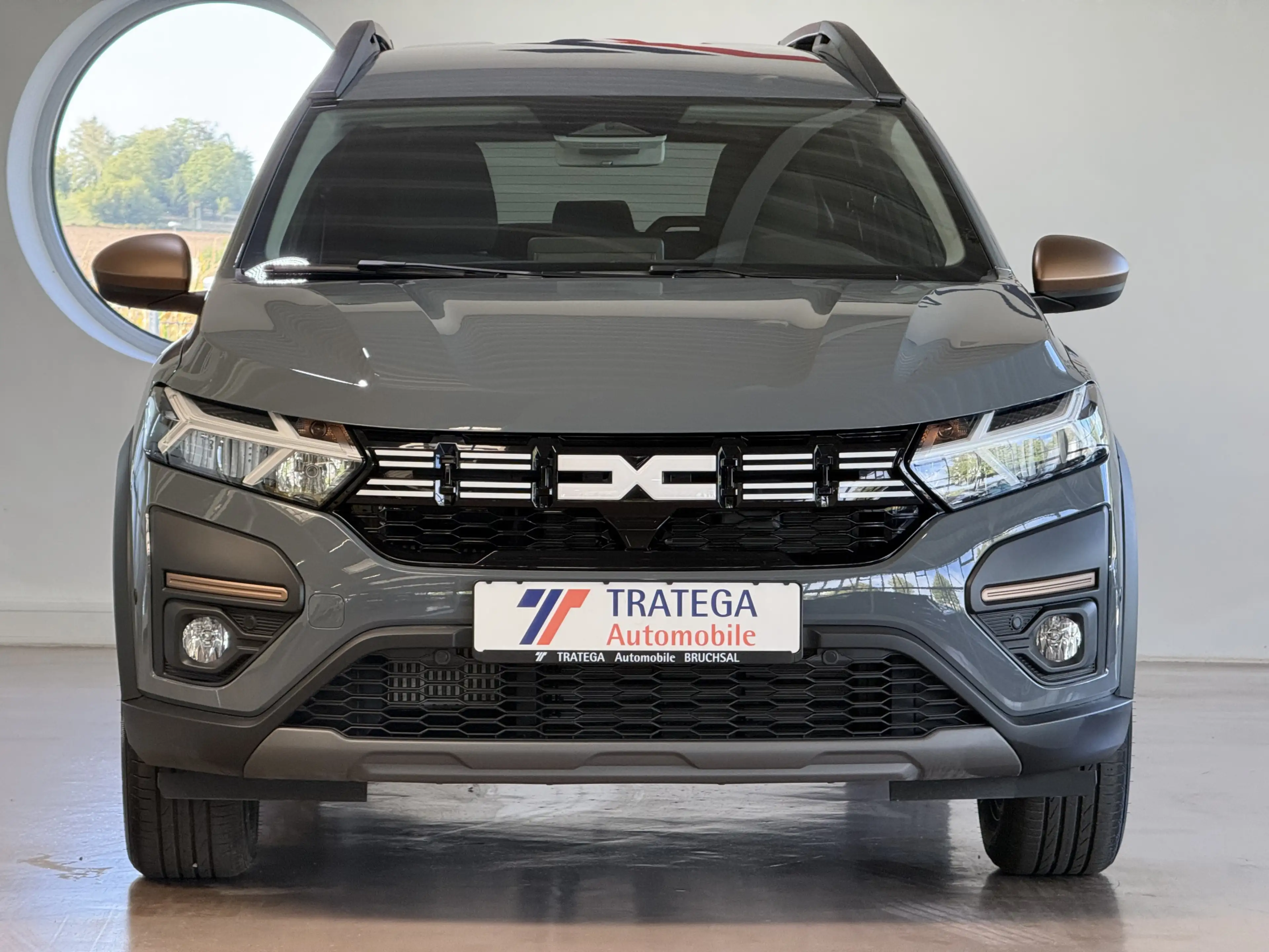Dacia Jogger TCe110 Extreme 7-Sitzer Navi City-Paket — photo 2