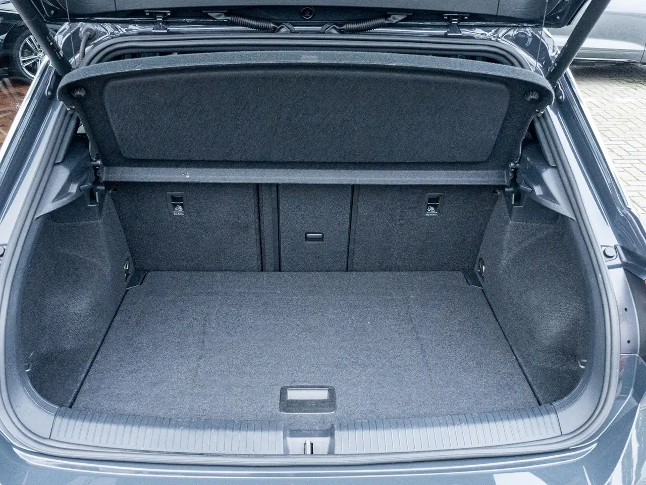 Volkswagen T-Roc 1.5 TSI Sport Business R R-Line Trekhaak Vir, миниатюра 7
