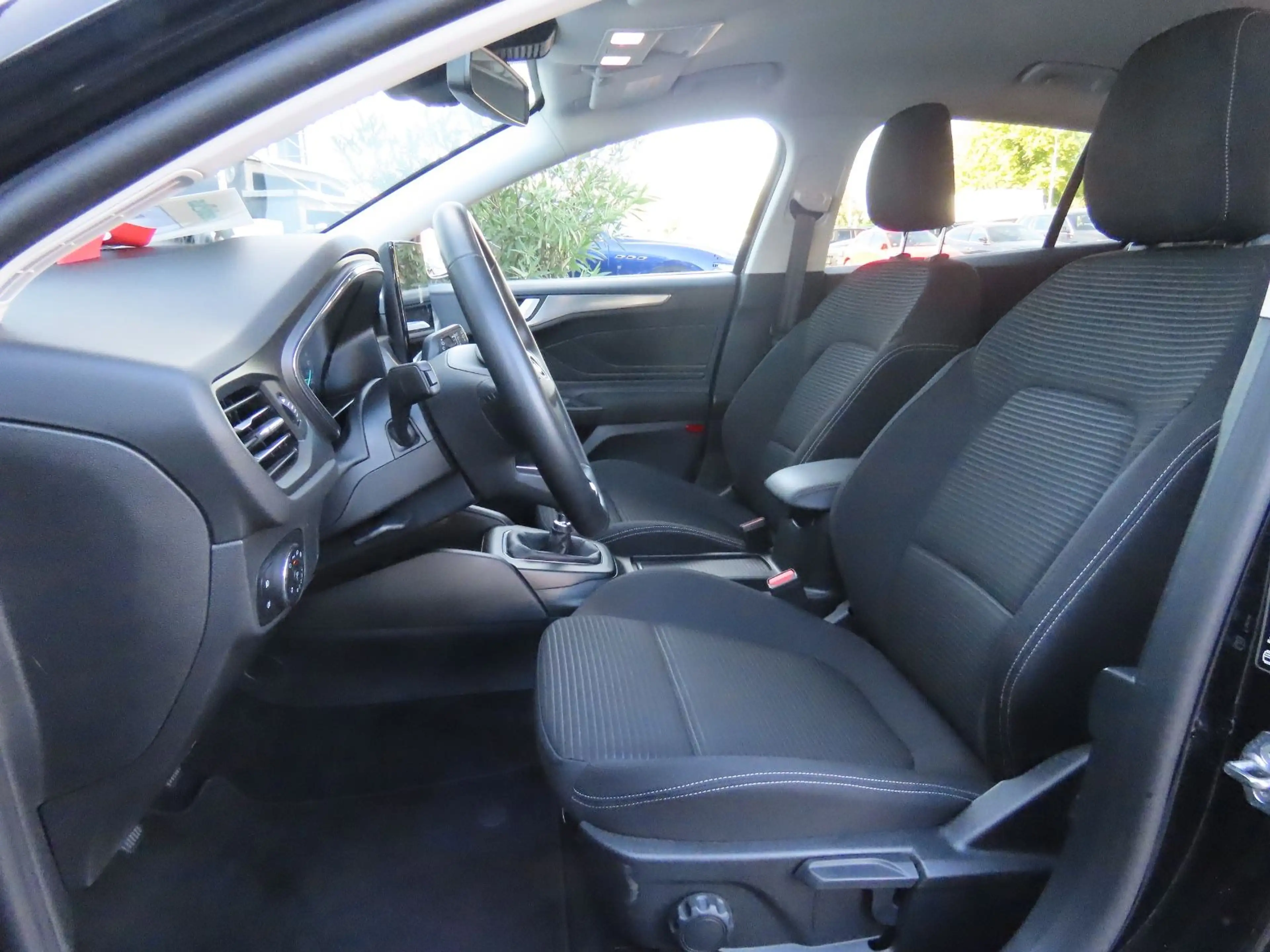 Ford Focus Turnier 1.0 Ecoboost Klima Sitzheiz. LED — photo 14