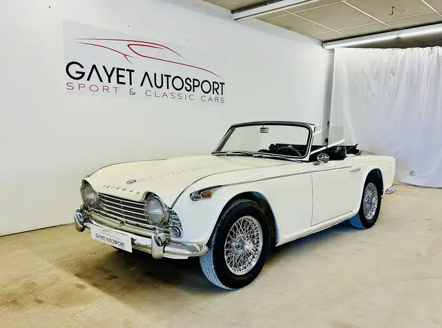 Triumph TR4 IRS + OVERDRIVE