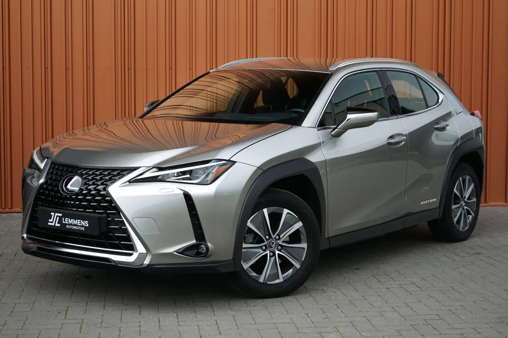 Lexus UX 300e Business 54kWh NL AUTO/GARANTIE El.stoelen ACC Cam Grijs - 1