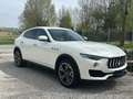 Maserati Levante S Q4 Weiß - thumbnail 3