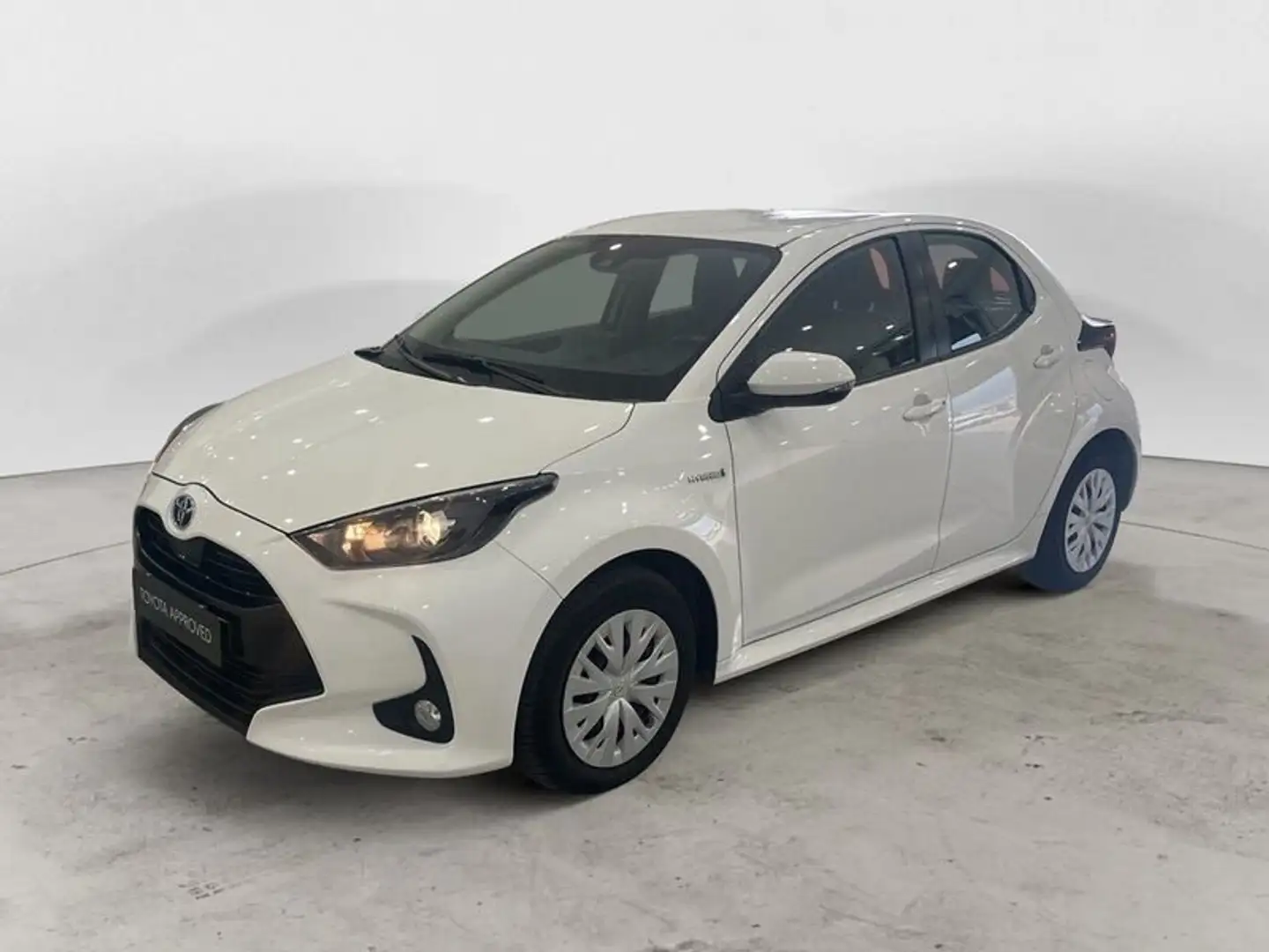 Toyota Yaris 1.5 Hybrid 5 porte Active Bianco - 1