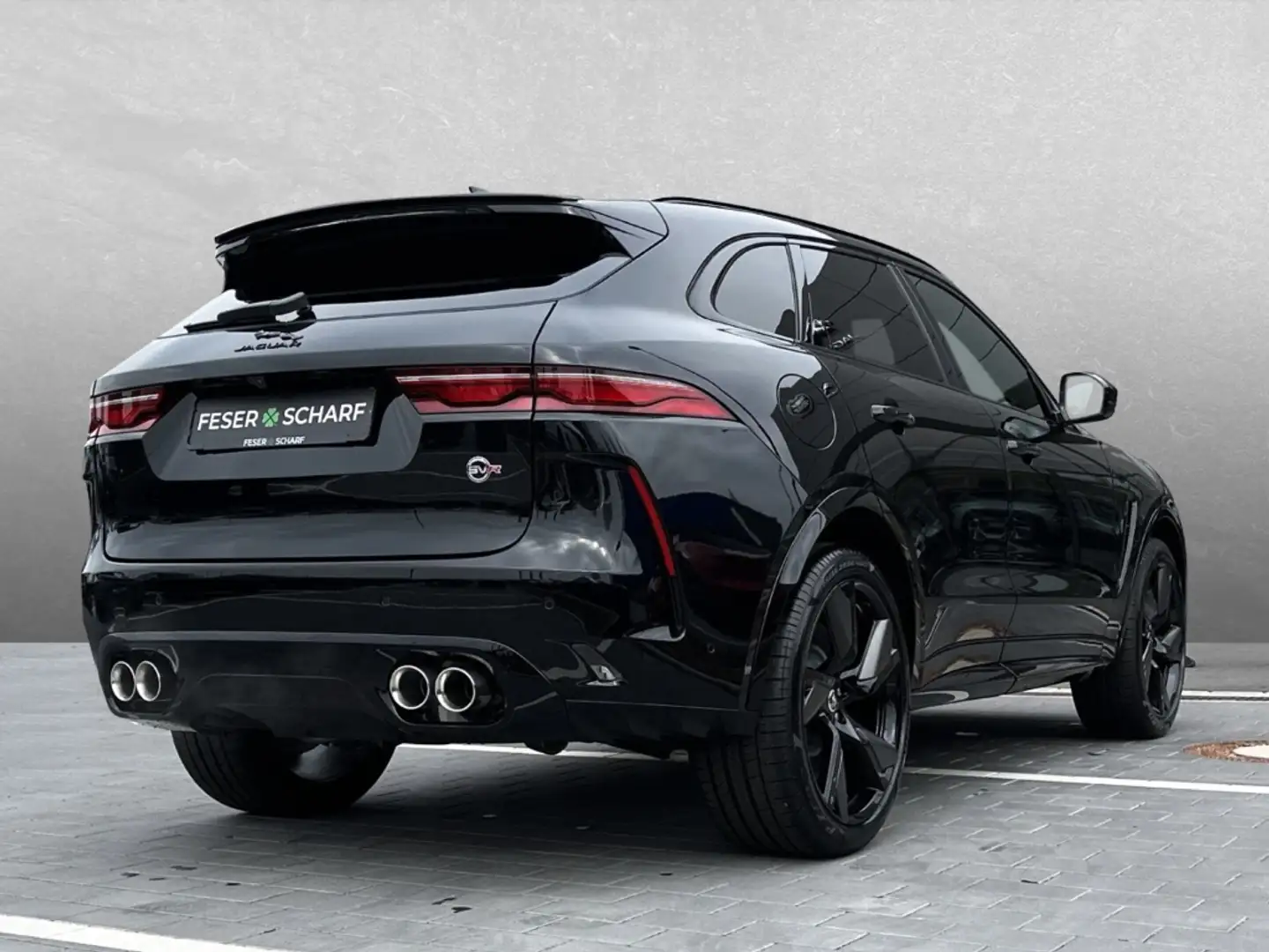 Jaguar F-Pace F-PACE SVR  P550 Schwarz - 2