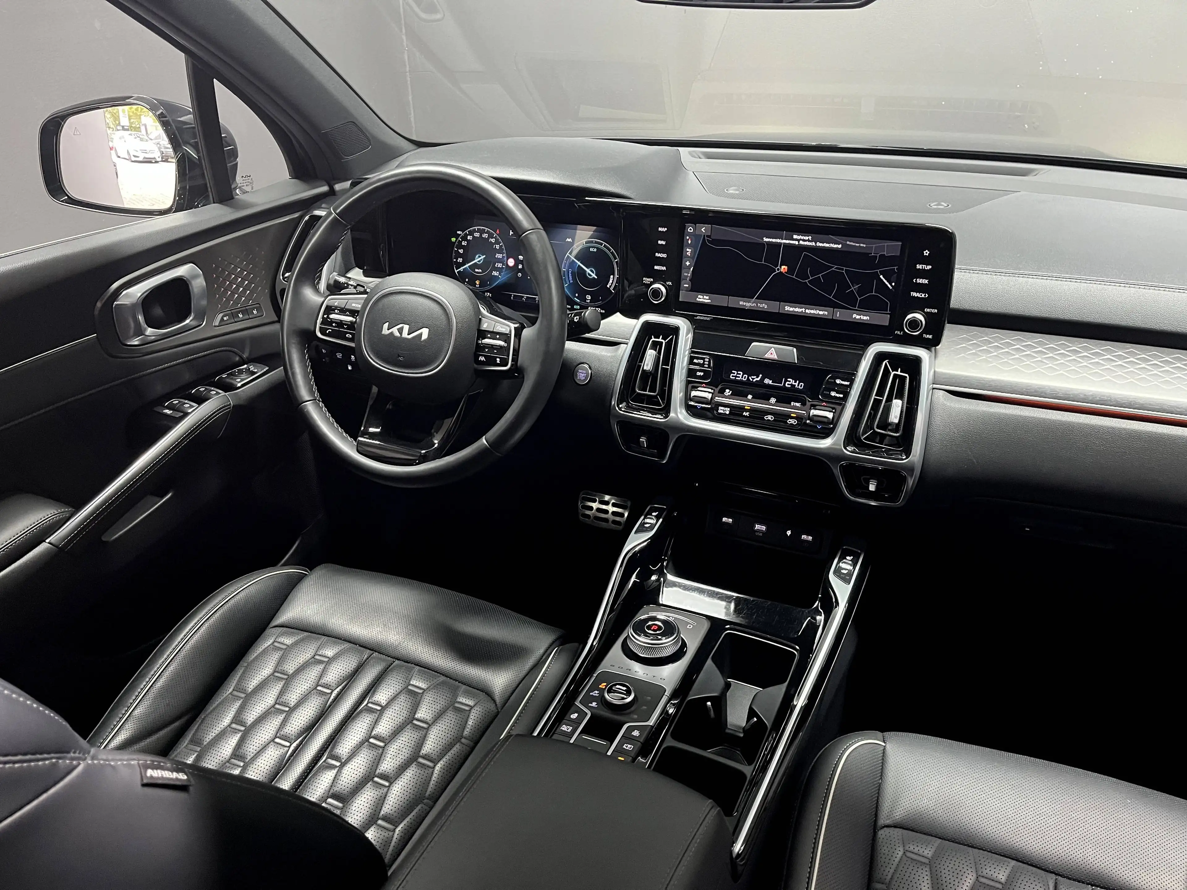 Kia Sorento Platinum 4WD Plug-In, PANO, 360°,ACC — photo 10