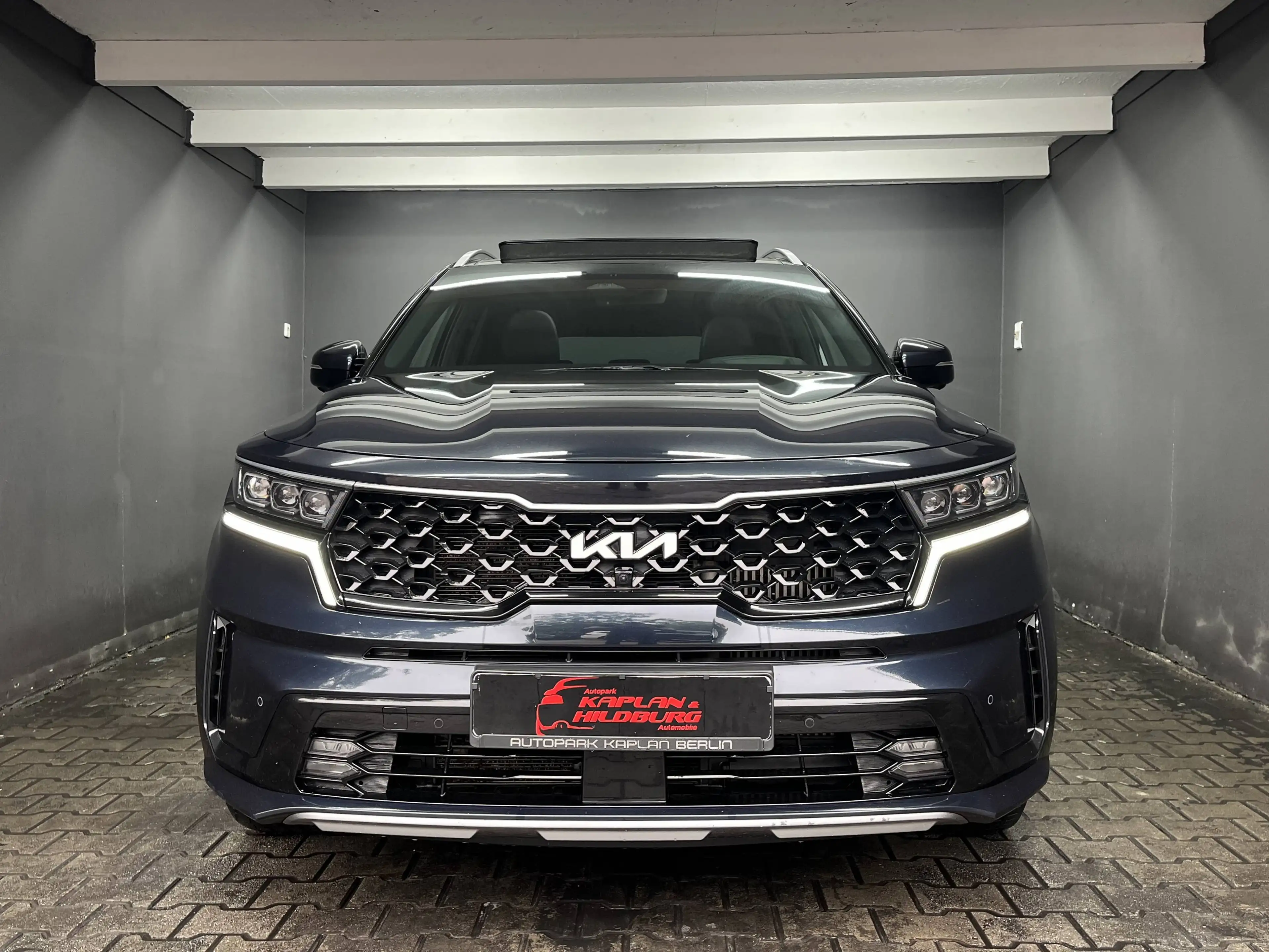 Kia Sorento Platinum 4WD Plug-In, PANO, 360°,ACC — photo 2