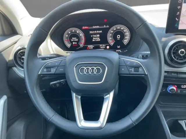 Audi Q2 view 10