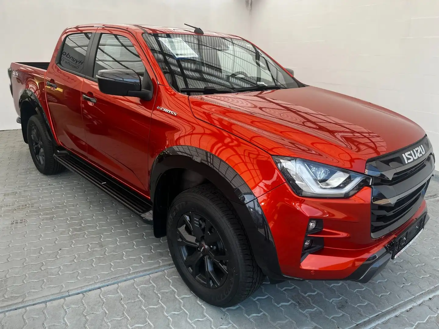 Isuzu D-Max ISUZU D-MAX V-CROSS Оранжевый - 1
