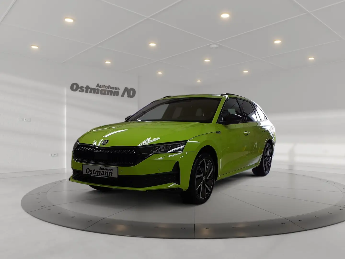 Skoda Octavia Combi 1.5 TSI DSG LED RFK NAV FSE Grün - 1