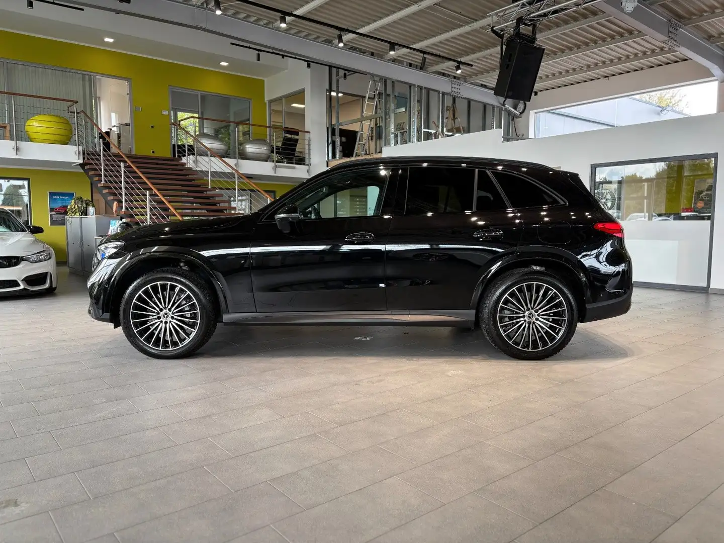 Mercedes-Benz GLC 300 GLC300e 4Matic AMG-Line*360°*OLED*PANO*BURMESTER Schwarz - 2