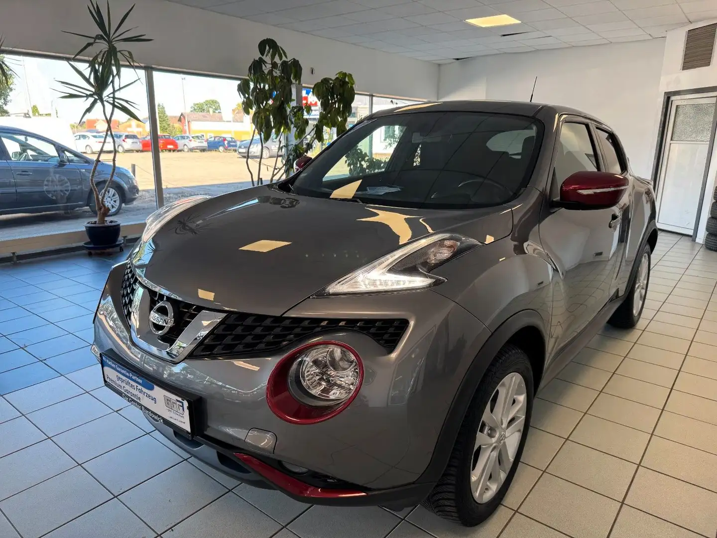 Nissan Juke Acenta**Navi+Leder+Sitzheizung+Kamera** Grijs - 1