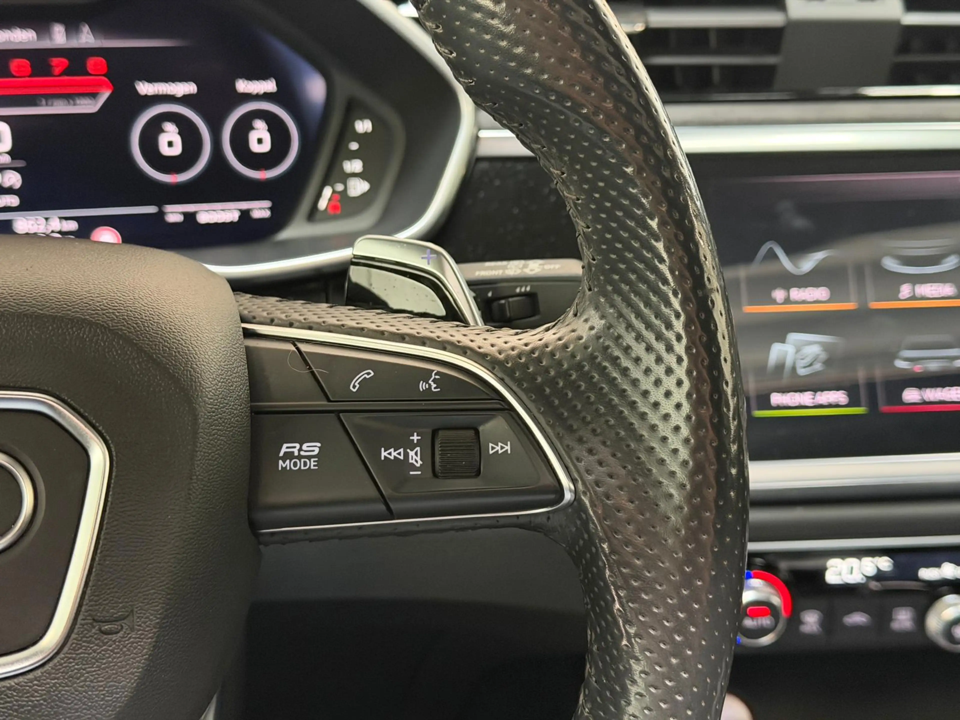 Audi RS Q3 Sportback TFSI - RS KUIPSTOELEN - B&O - PANO - 21" — photo 8