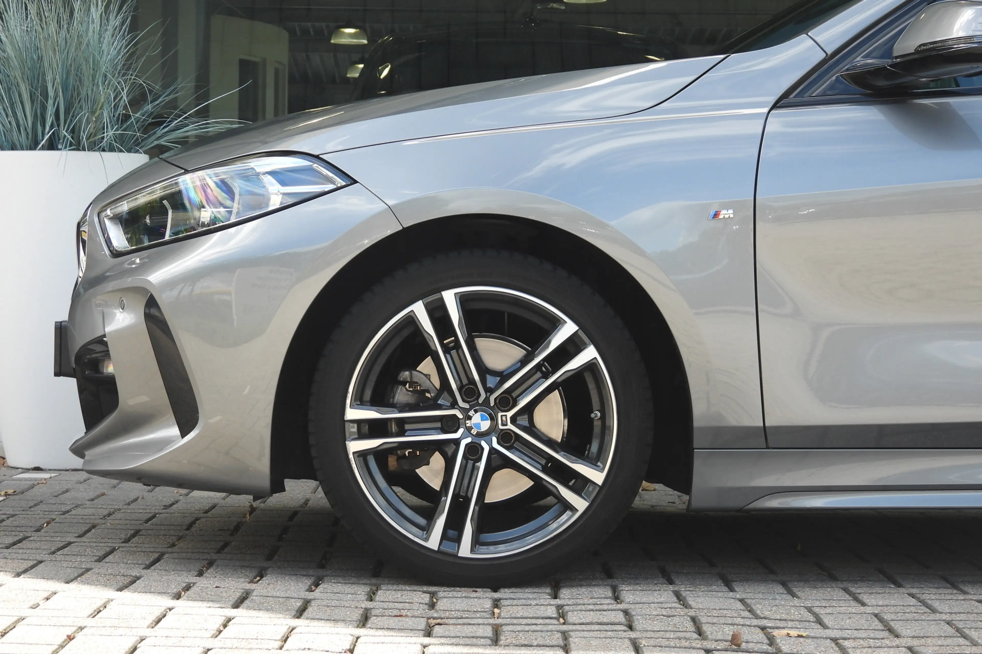 BMW 118 1 Serie 118i M Sport Automaat / Sportstoelen / Com — photo 12