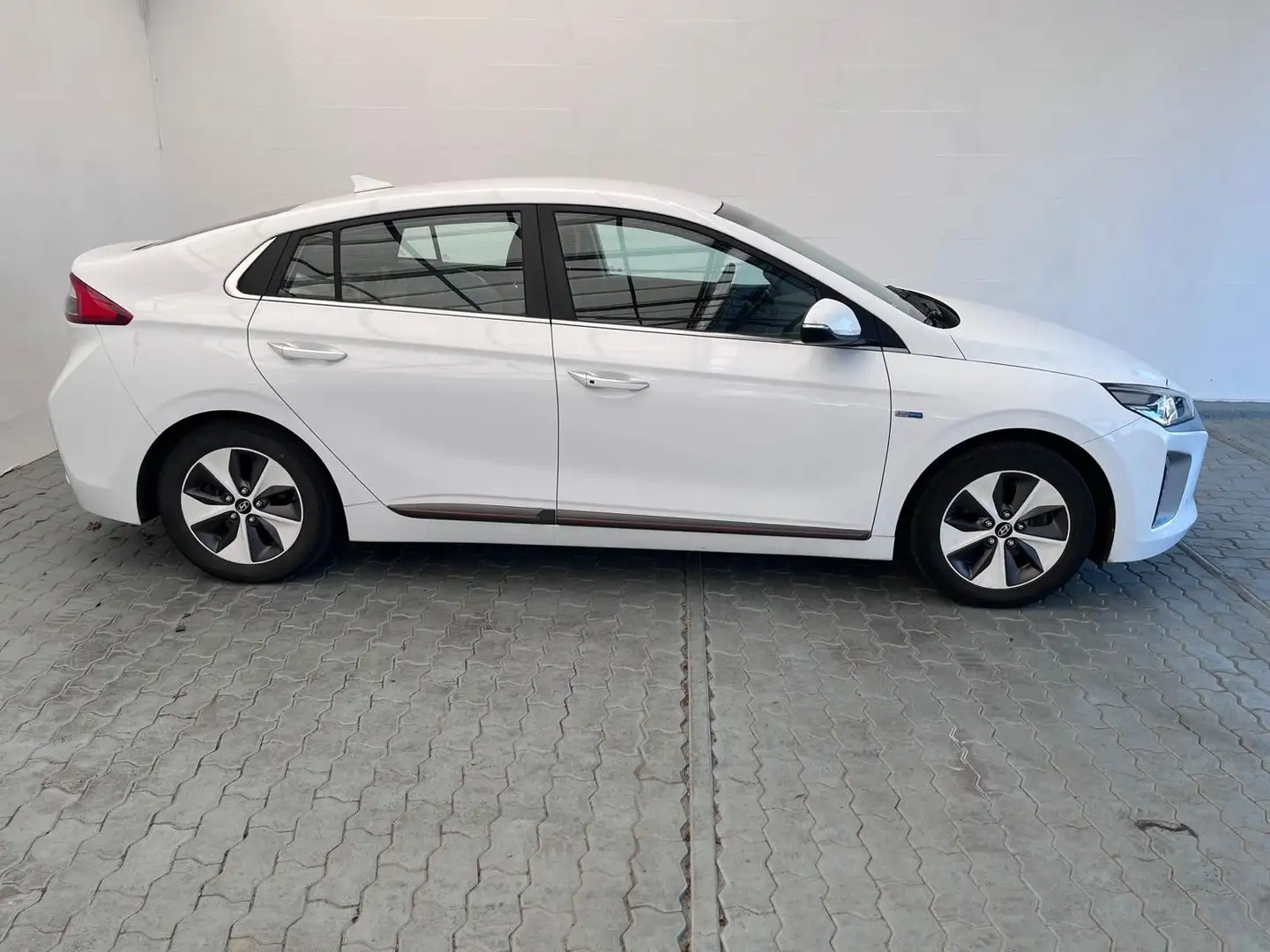 Hyundai IONIQ Ioniq Premium Elektro Fehér - 1