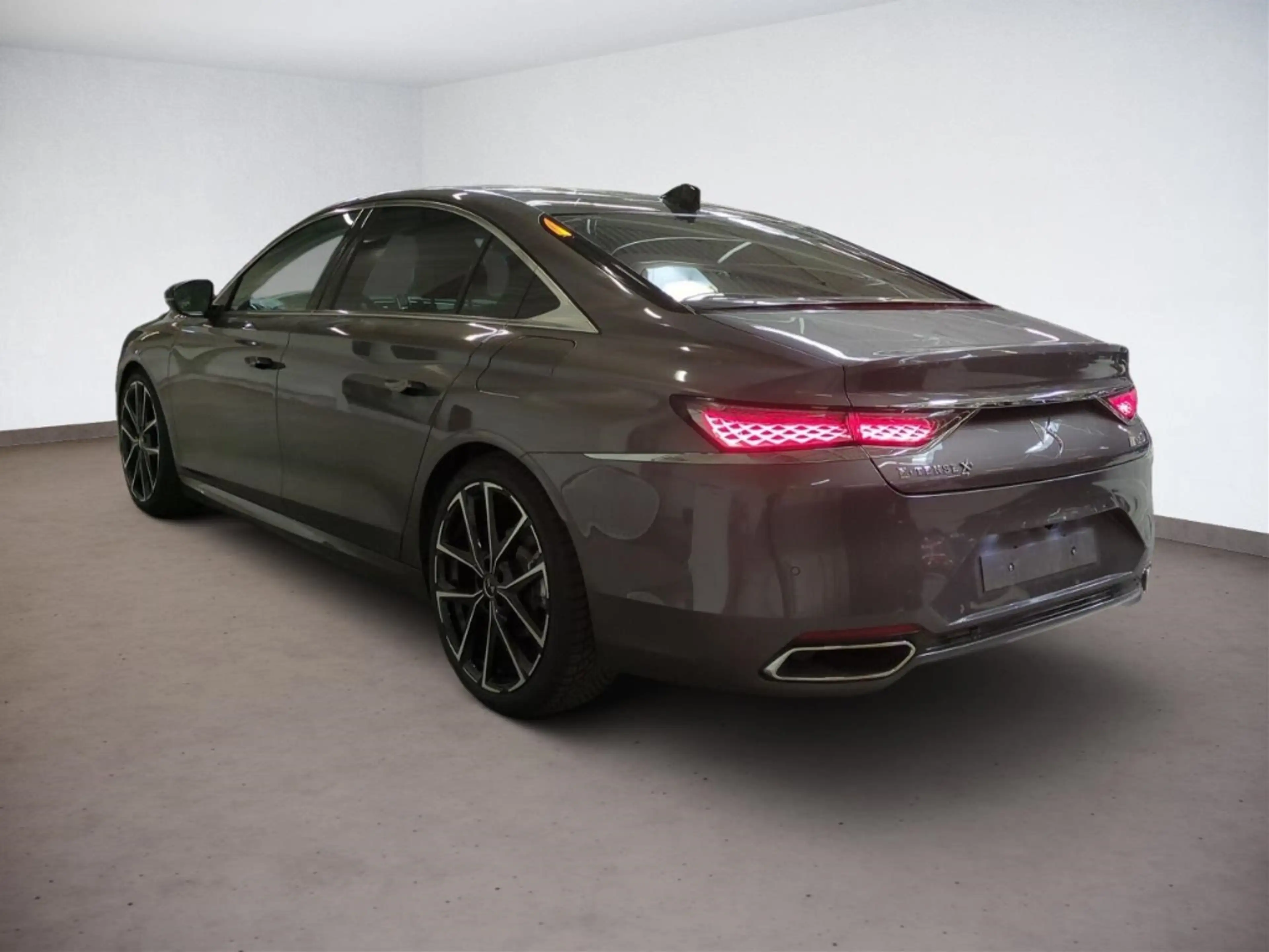 DS Automobiles DS 9 E-Tense 360 Opera 4x4 Voll! Dach 4xMassage — photo 2