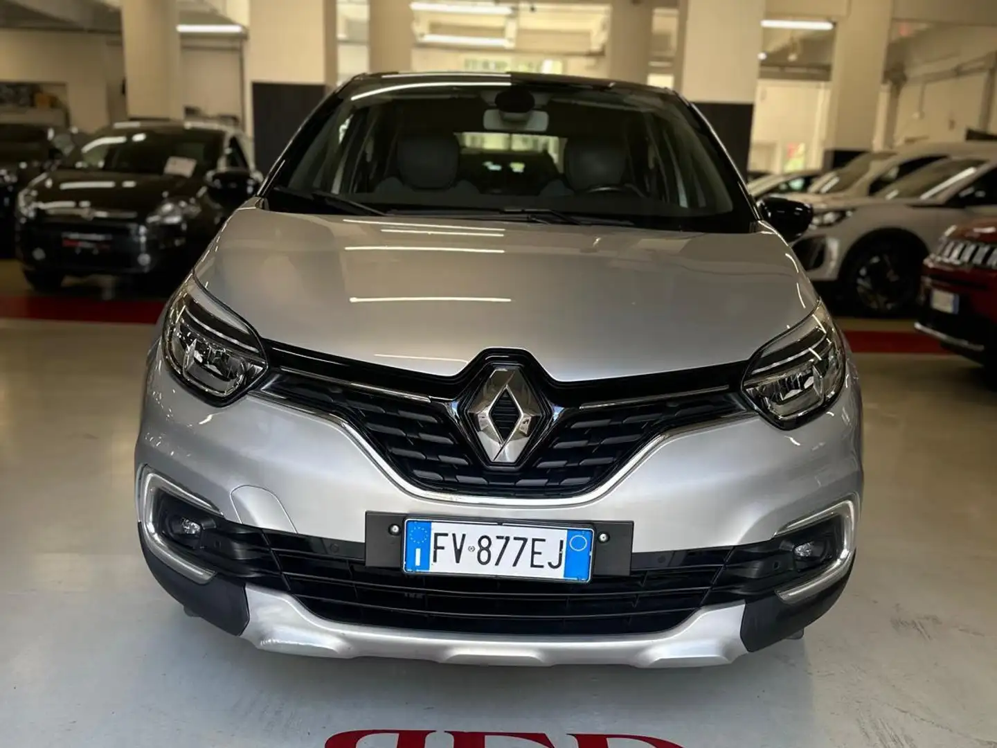 Renault Captur Captur I 2017 1.5 dci Sport Edition2 90cv edc Szary - 1