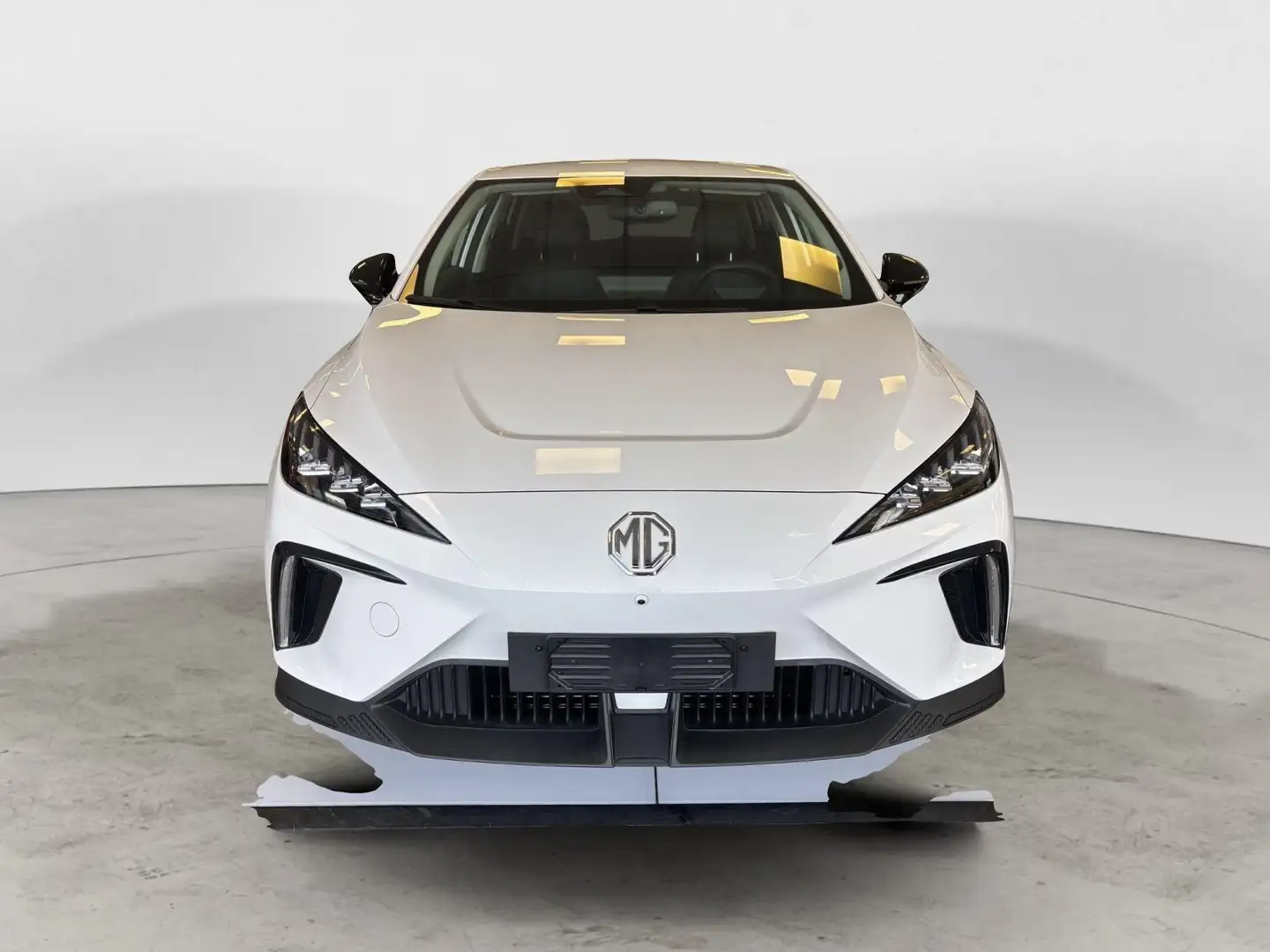 MG MG4 Luxury 64 KWh Bianco - 2
