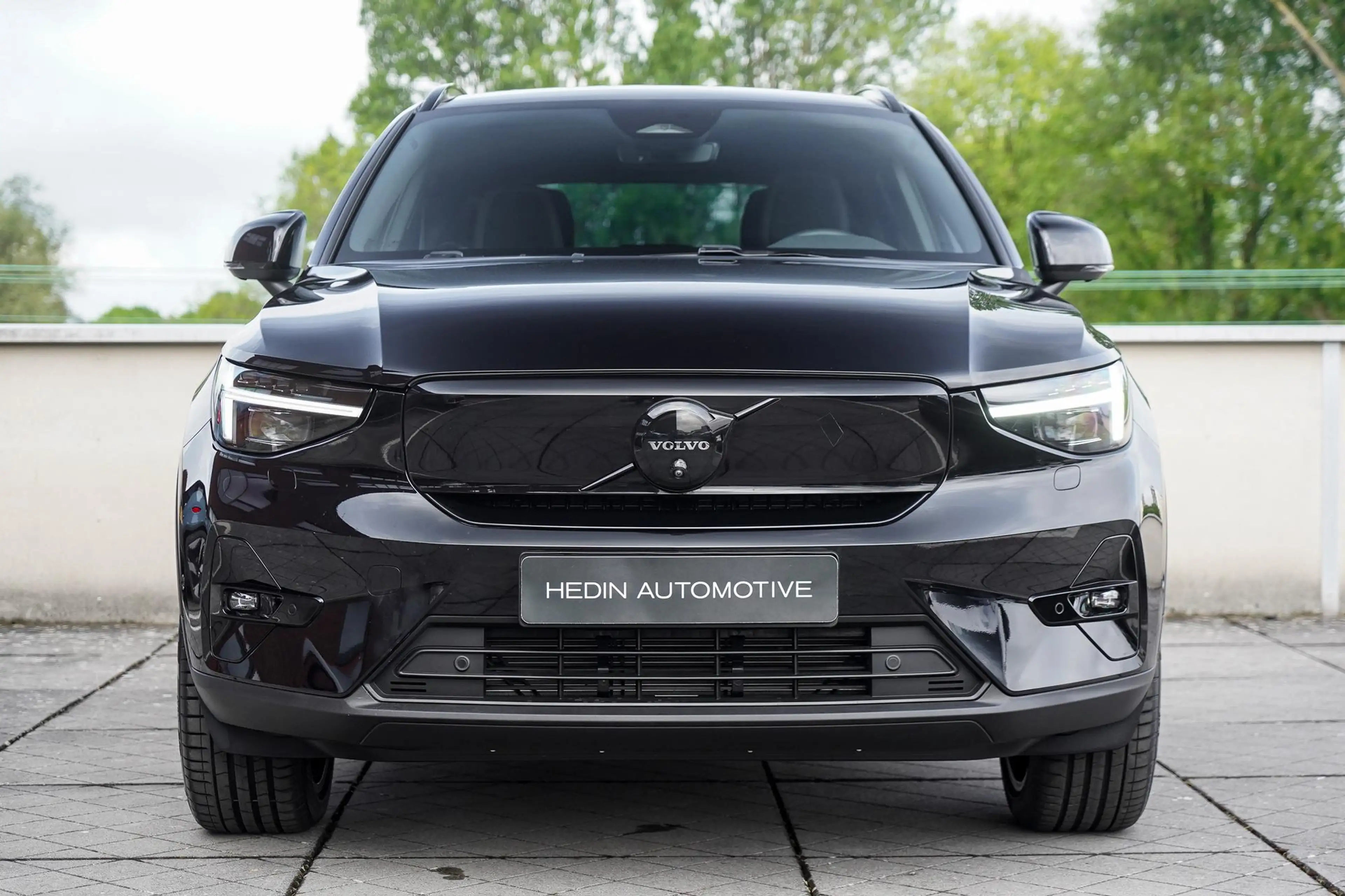Volvo EX40 Single Motor Extended Range Ultra 82 kWh — photo 2