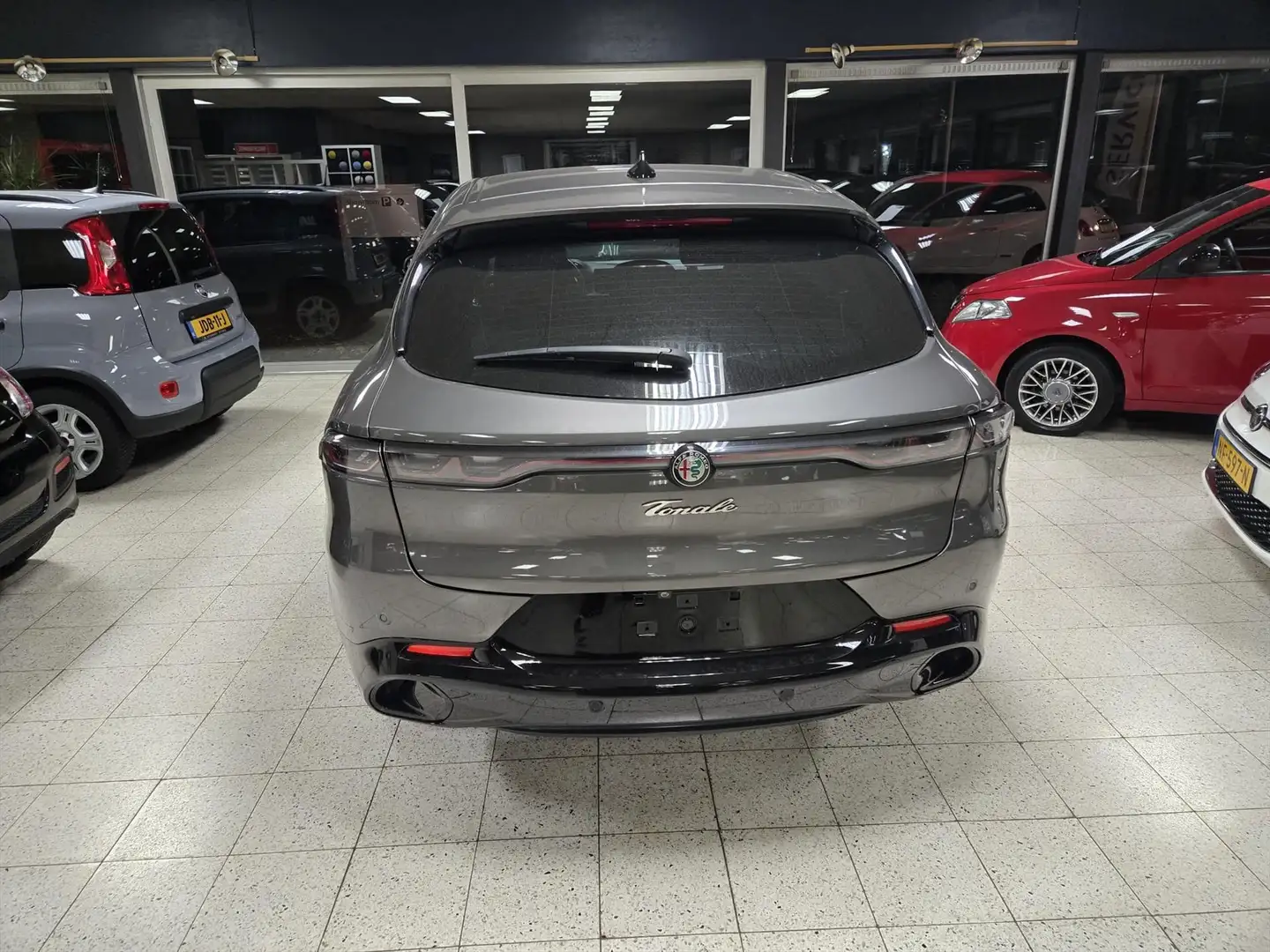 Alfa Romeo Tonale 1.5T Hybrid 160pk Aut Veloce Grijs - 2
