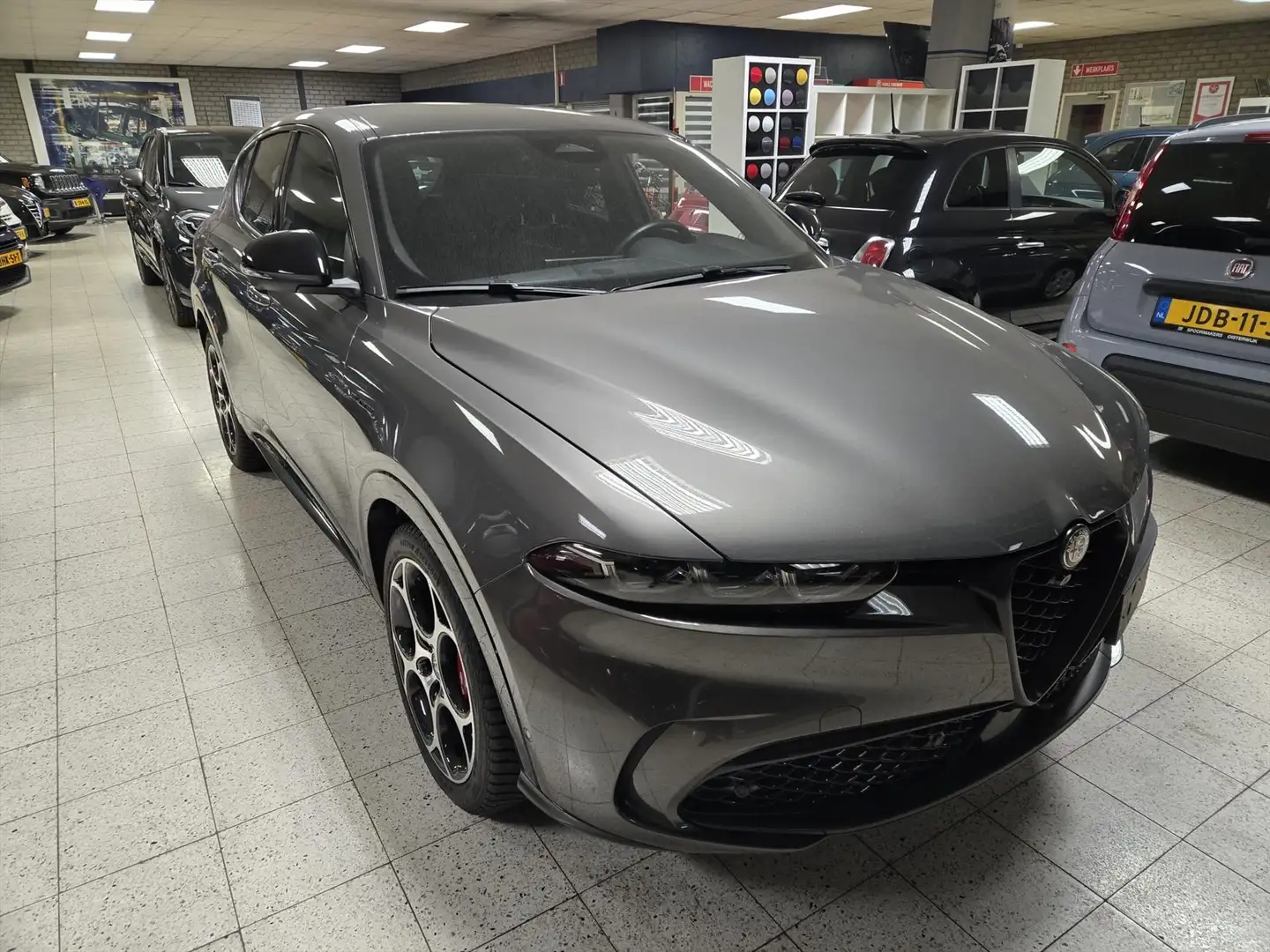 Alfa Romeo Tonale 1.5T Hybrid 160pk Aut Veloce Grijs - 1